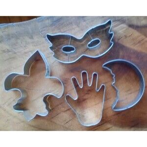 Metal Cookie Cutters Set Of 4 Mardi Gris Baking Kitchen Resin Crafting NEW